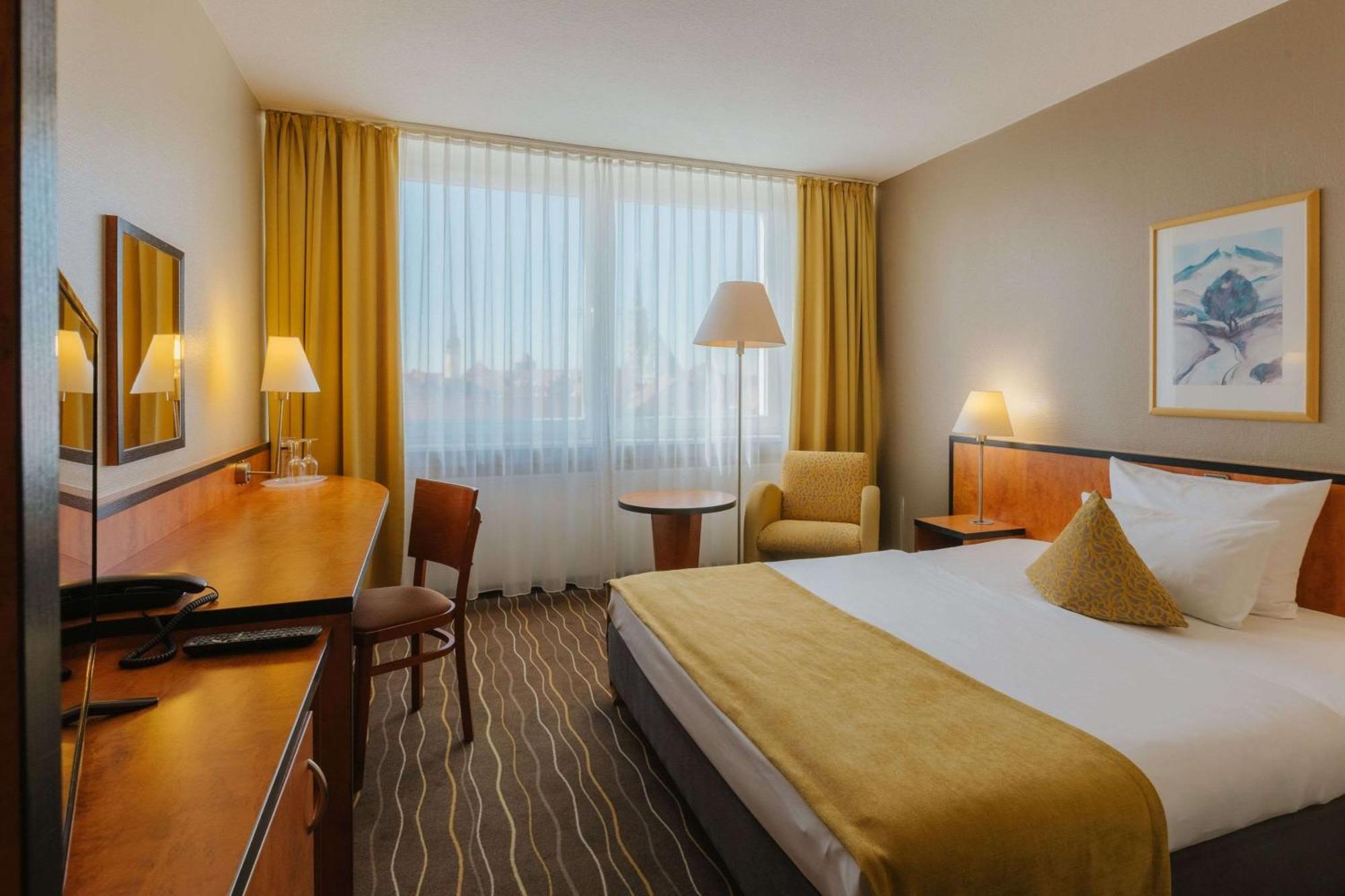 Best Western Plus Hotel Баутцен Экстерьер фото